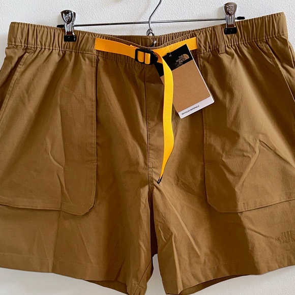 The North Face Men’s Class V Ripstop Belted Shorts in Utility Brown XL - Picture 3 of 7